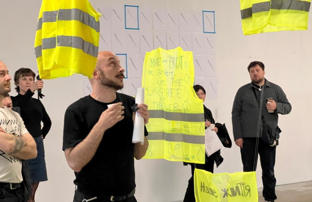 REFLECTION OF RESISTANCE - PARTICIPATÍVNA INŠTALÁCIA