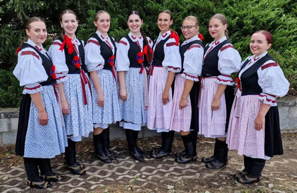 VEČER AUTENTICKÉHO FOLKLÓRU - predstavujeme vám mesto DUBŇANY (CZ)